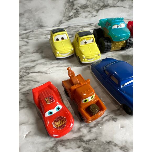 Plastic Disney Cars lot - Picture 2 of 3